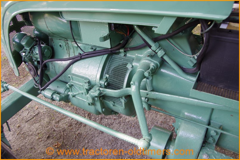 kramer tractor dashbord met gloeispiraal temperatuurmeter startknop 